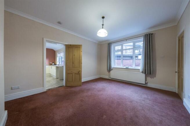 6 Manora Road-004.JPG