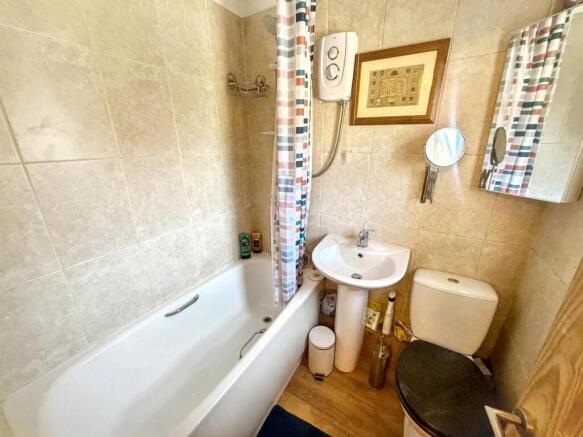 1 bed Cottage for sale Image 8