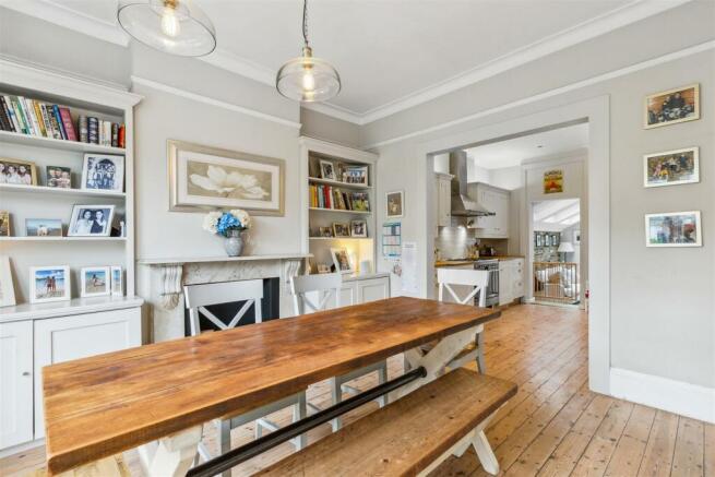 Heathfield Gardens, W4 - FOR SALE