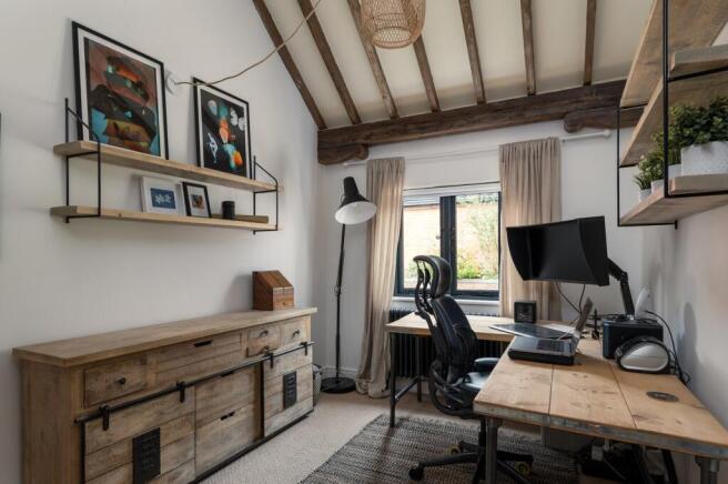 Bedroom/Study