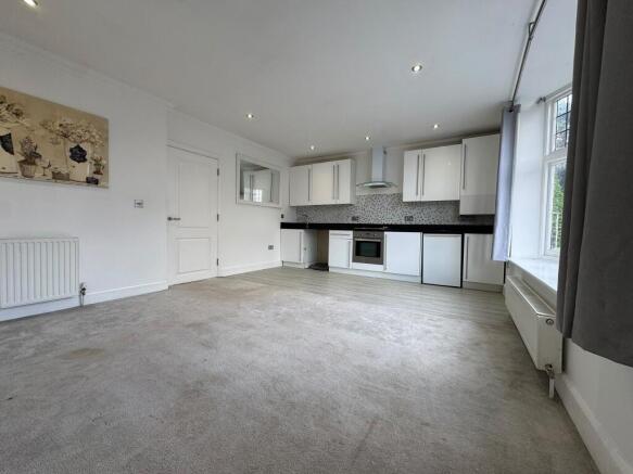 L - Kitchen 2