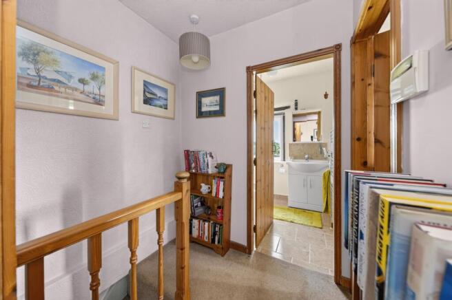 3 bed Terraced for sale Image 11