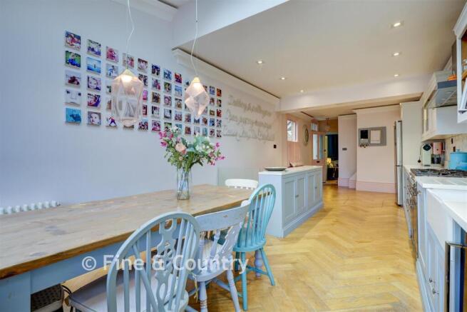 Kitchen/Breakfast Room