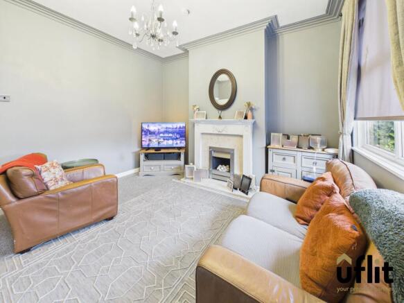 3 bed Terraced for sale Image 5