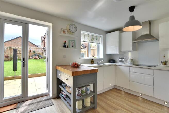 4 bed Detached for sale Image 5
