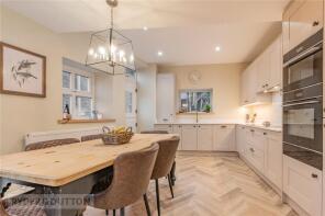 64, Stoneswood Road, Oldham OL3 5DY