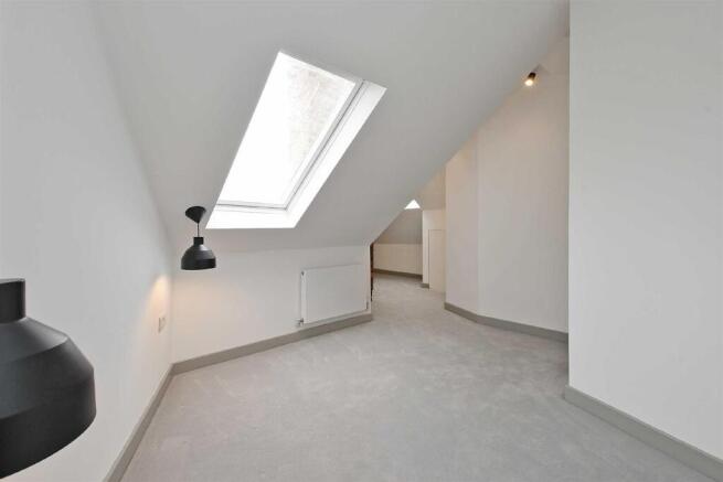 1 bed Apartment to rent Image 6
