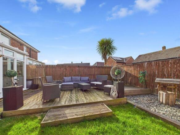 3 bed Semi-Detached for sale Image 11