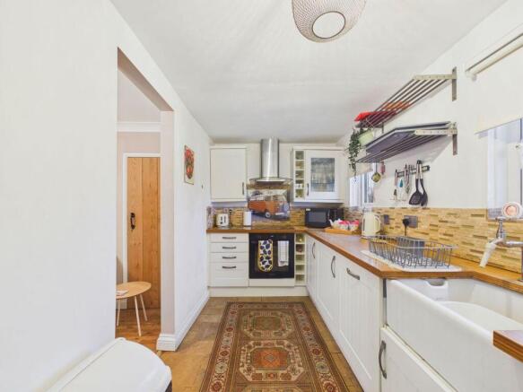 2 bed Cottage for sale Image 6