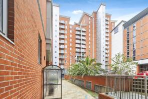 Flat 70, 3, Whitehall Quay, Leeds LS1 4BW