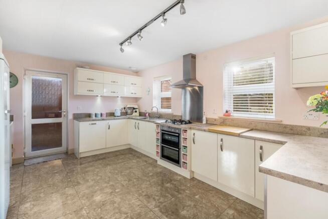 66 Sir Isaac Newton Drive (Wyberton)-18