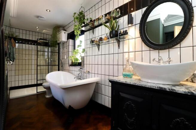 2 bed Semi-Detached for sale Image 11