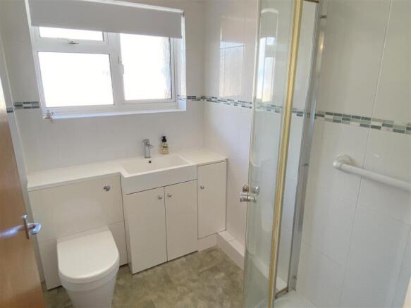 Shower Room 1.jpeg