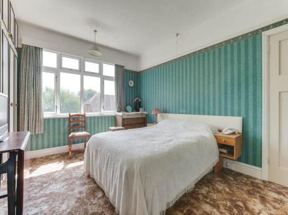 Bedroom 1 (2)