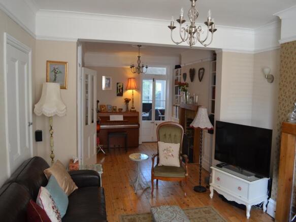 Photo 3