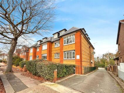 Dukes Avenue, New Malden, KT3