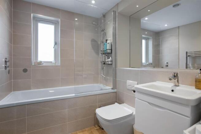 Bathroom.jpg