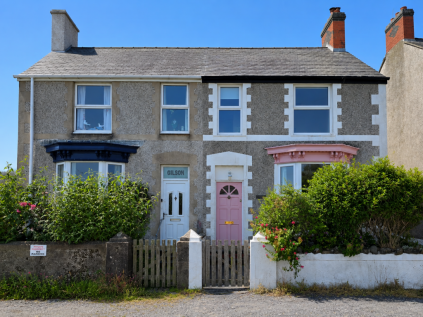 Lakeside, Chelford Close, Rhosneigr, Isle Of Anglesey