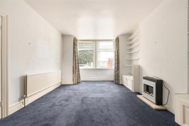 Hale End Road, E4