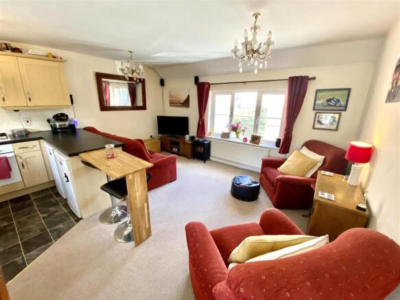 LIVING/KITCHEN/DINING ROOM
