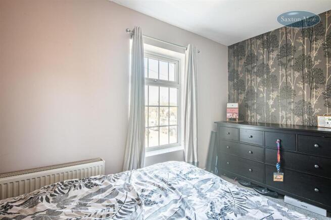 3 bed Terraced for sale Image 8