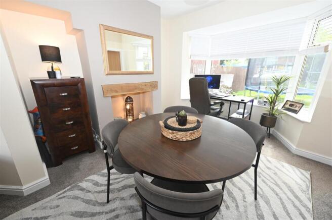 3 bed Semi-Detached for sale Image 8