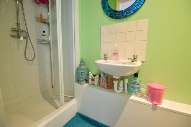 En-Suite Shower Room/WC