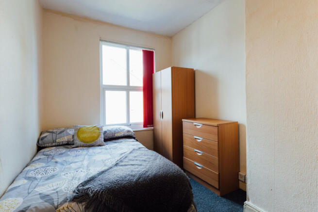 2 bed House to rent Image 8