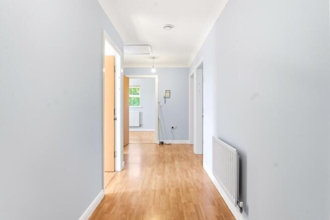 2 bed Flat for sale Image 4
