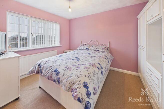 3 bed Semi-Detached for sale Image 8
