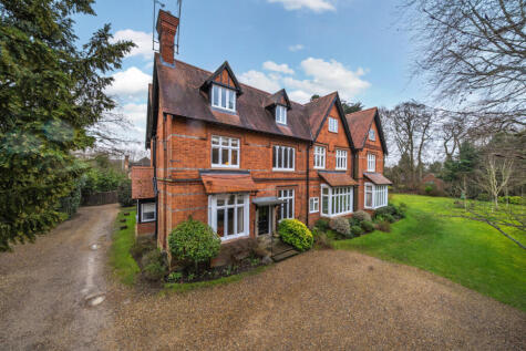Clevemede, Goring, Reading, Oxfordshire, RG8