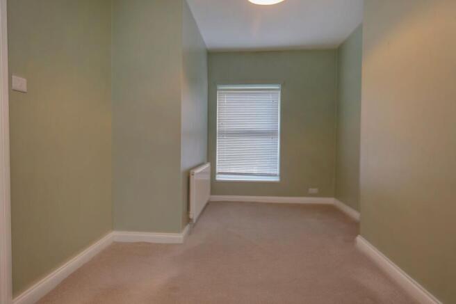 2 bed Terraced to rent Image 4