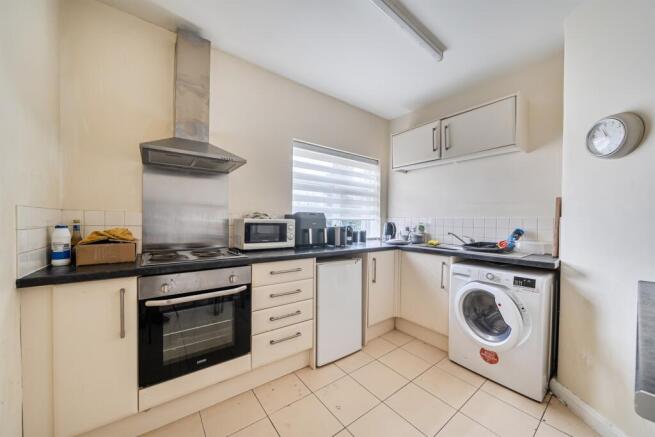 House for sale Image 11