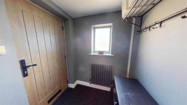 3 bed Terraced for sale Image 9