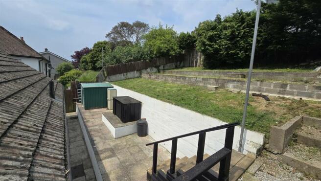 Back garden 1.jpg