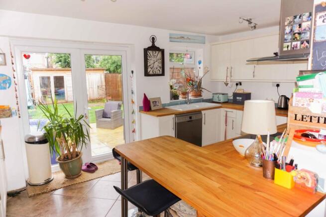Kitchen/Breakfast