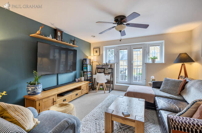 9983e658-25cb-477...