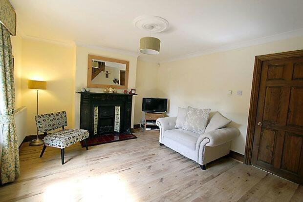 Sitting Room.