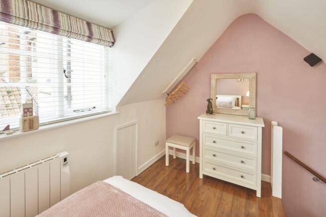 2 bed Cottage for sale Image 12