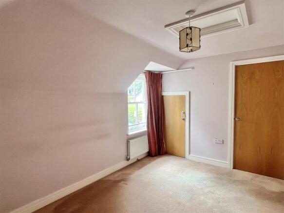 Bedroom: