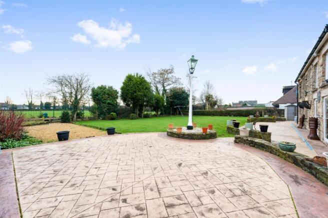 Old Lane - Rear Garden