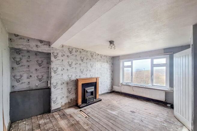 17 Shore Road, Salterbeck, Workington CA14 5HL