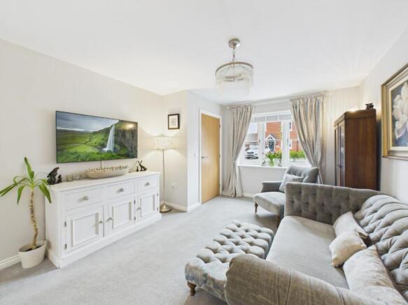 4 bed Detached for sale Image 7