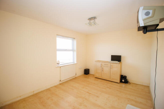 3 bed Detached Bungalow for sale Image 5