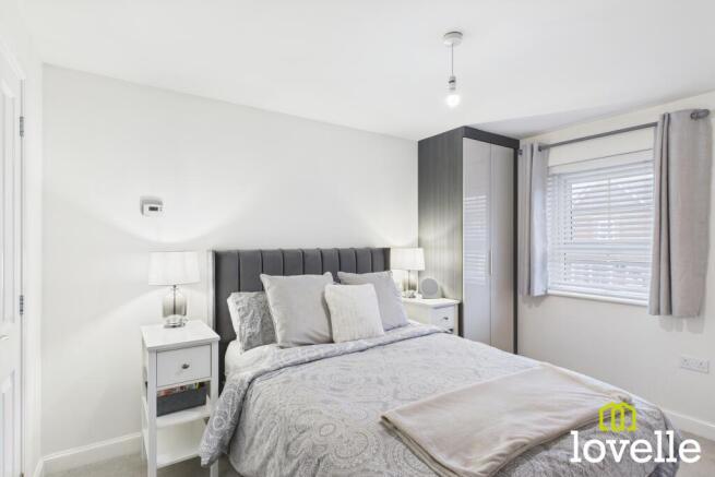 3 bed Semi-Detached to rent Image 6