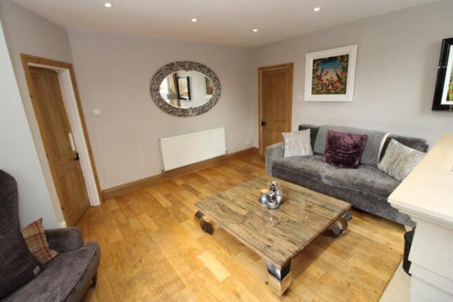 4 bed Detached for sale Image 4