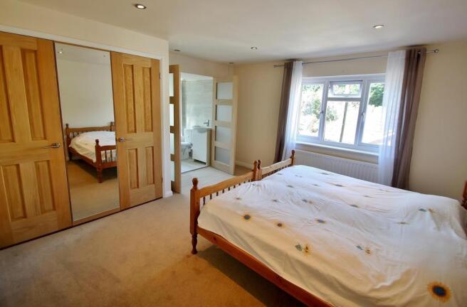 Bedroom 1.JPG