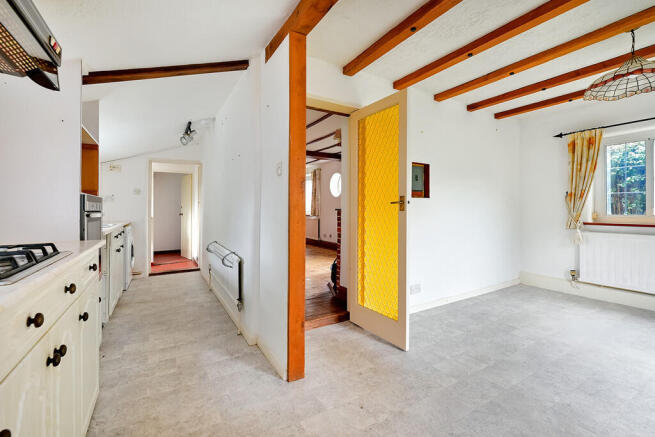65 Frogmore Rd (2...