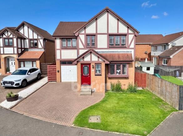 St.Annes Wynd, Erskine four bedroom detached home
