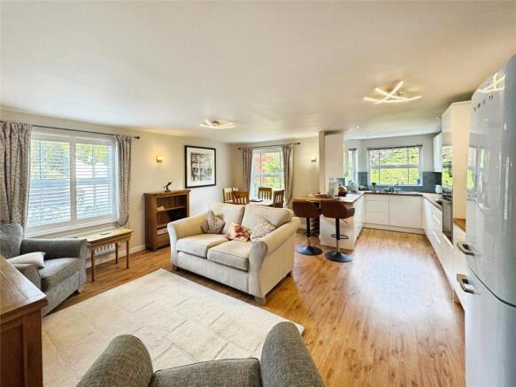 Lounge/Kitchen